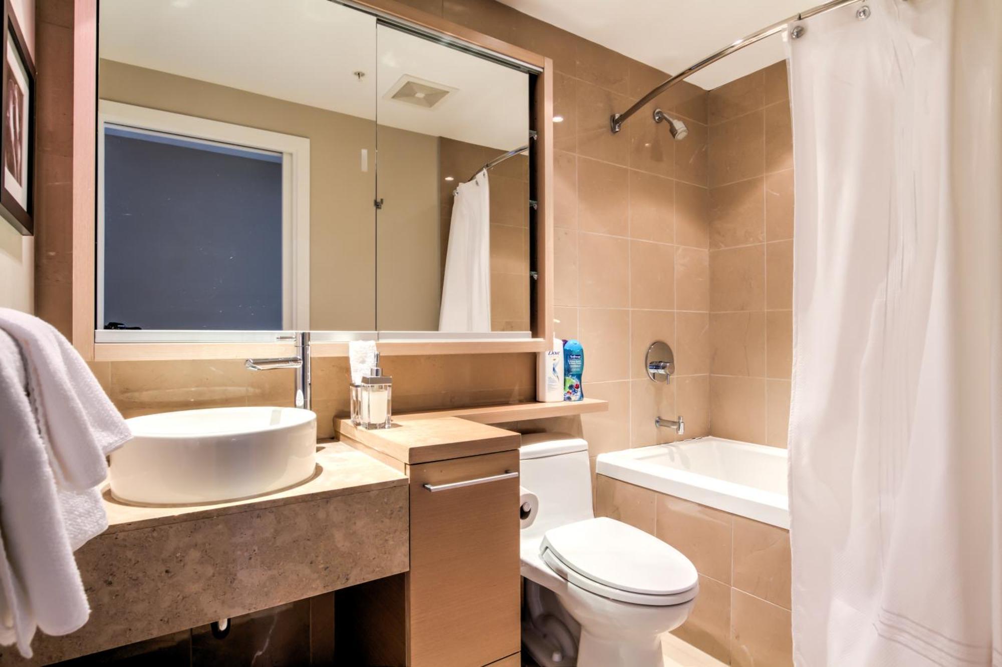 Habitas Apartment Ванкувър Екстериор снимка